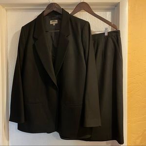 NWOT Mark Reed Black Wool Blend Jacket & Skirt Suit 18